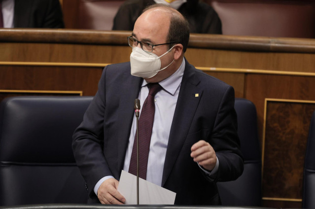El ministro de Política Territorial y Función Pública, Miquel Iceta, interviene en una sesión de control al Gobierno, a 26 de mayo de 2021, en el Congreso de los Diputados, Madrid, (España). La crisis diplomática abierta con Marruecos, los planes del Gobi