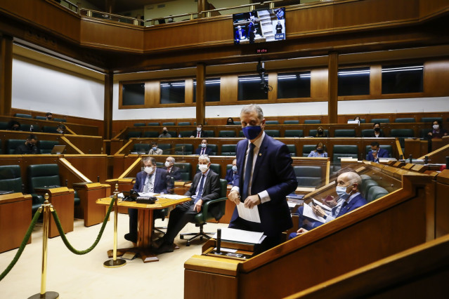Archivo - El lehendakari, iñigo Urkullu, en el pleno de control del Parlamento Vasco