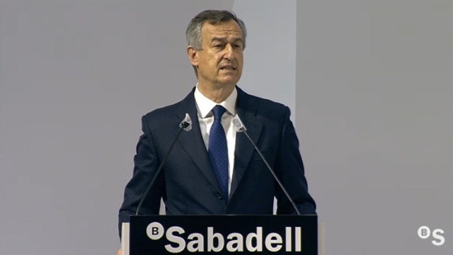 Archivo - El consejero delegado de Banco Sabadell, César González-Bueno