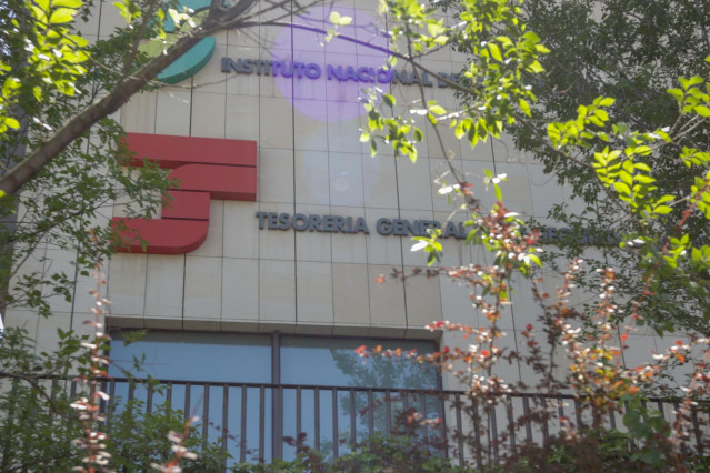 Archivo - Fachada de la Tesorería General de la Seguridad Social, en Madrid (España).