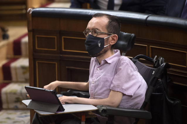 El portavoz de Unidas Podemos en el Congreso, Pablo Echenique, durante una sesión de control al Gobierno, a 19 de mayo de 2021, en el Congreso de los Diputados, Madrid, (España).