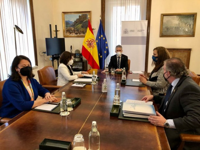 Representantes de la AVT, en la reunión reciente con el ministro del Interior, Fernando Grande-Marlaska