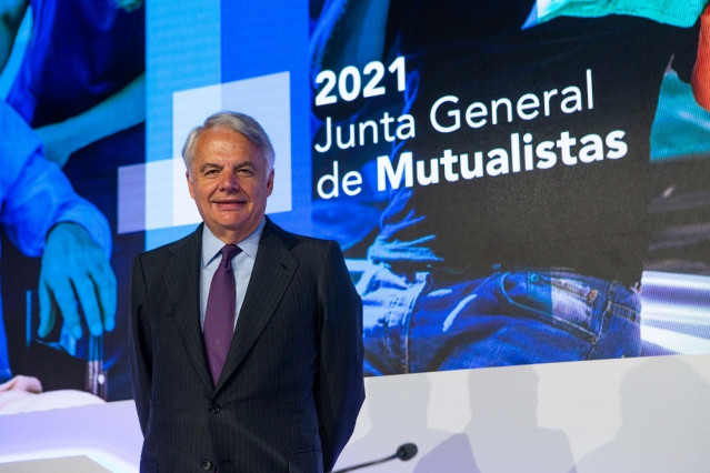 El presidente de Mutua Madrileña, Javier Garralda, en la Junta de Accionistas de 2021 de la compañía, a viernes 11 de junio de 2021, en Madrid (España)