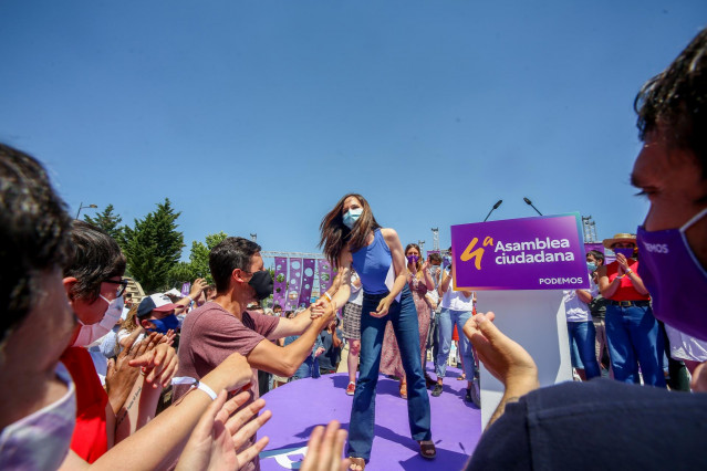 La nueva de Podemos, Ione Belarra, tras ser elegida como secretaria general del partido con el 89% de los votos con su candidatura `Crecer´, en la IV Asamblea Ciudadana Estatal de Podemos, a 13 de junio de 2021, en el Auditorio Parque de Lucía de Alcorcón