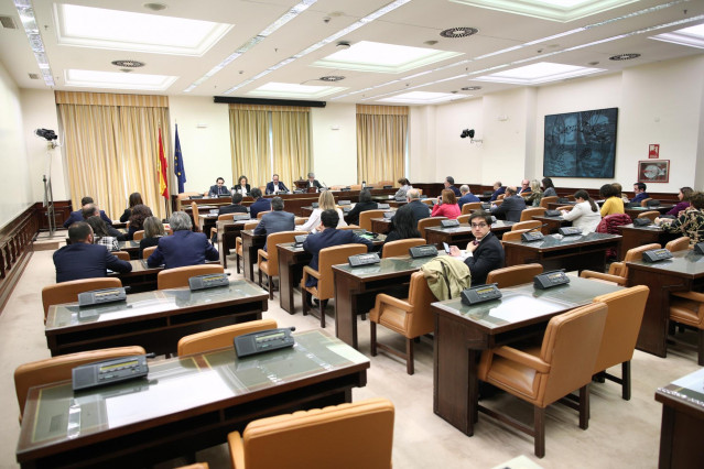 Archivo - Sala Cánovas del Congreso, durante una sesión de la Comisión de Industria, Comercio y Turismo