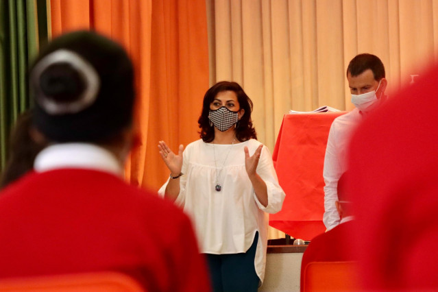 La presidenta del Gobierno riojano, Concha Andreu, visita el colegio San Andrés de Calahorra