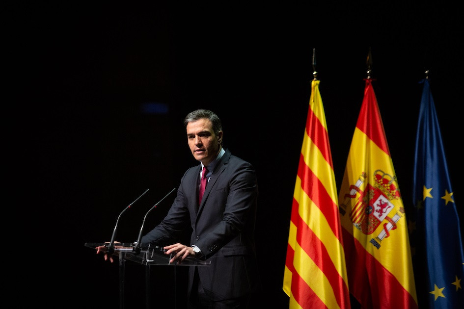 El president del Govern espanyol, Pedro Sánchez, anuncia en una conferència al Liceu que indultarà els condemnats per l'1-O.