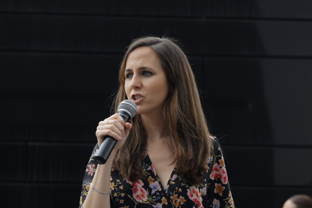 La ministra de Derechos Sociales, Ione Belarra, en el último acto de su campaña por liderar Podemos, a 11 de junio de 2021, en Zaragoza, Aragón (España).