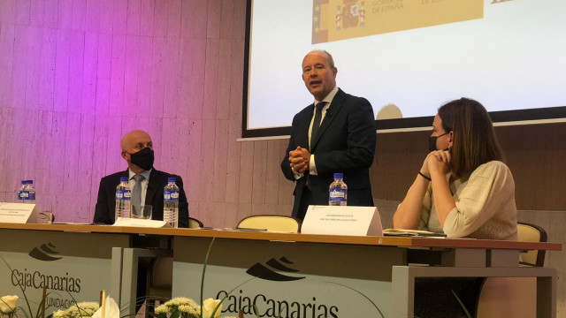 El ministro de Justicia, Juan Carlos Campo, en el acto de los Diálogos Institucionales, organizado por el Ministerio de Justicia y el Ilustre Colegio de Abogados de Santa Cruz de La Palma.
