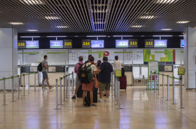 Aeropuerto Adolfo-Suárez Madrid Barajas en Madrid, (España).