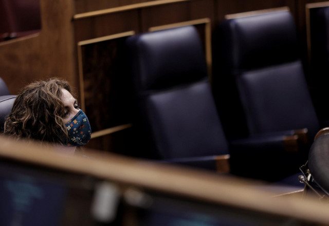La ministra de Hacienda y Función Pública, María Jesús Montero, durante una sesión plenaria en las inmediaciones del Congreso de los Diputados, a 21 de julio de 2021, en Madrid (España).