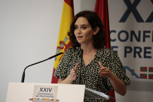 La presidenta de la Comunidad de Madrid, Isabel Díaz Ayuso, ofrece una rueda de prensa en el Colegio de Arquitectos posterior a la celebración de la XXIV Conferencia de Presidentes en Salamanca