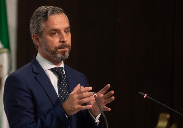 El consejero de Hacienda y Financiación Europea, Juan Bravo, en una imagen de 27 de julio de la rueda de prensa del Consejo de Gobierno.