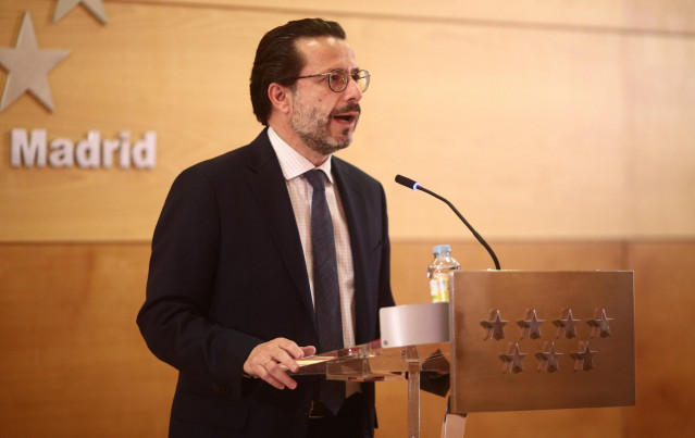 Archivo - El consejero de Hacienda y Función Pública, Javier Fernández-Lasquetty, interviene durante una rueda de prensa tras la reunión del Consejo de Gobierno, a 28 de abril de 2021, en Madrid (España).