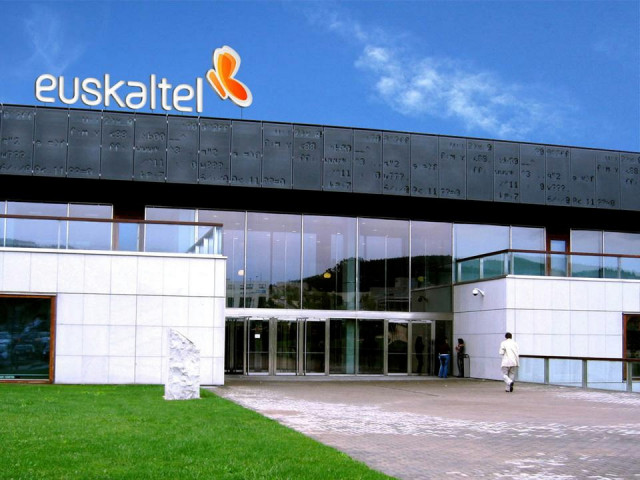 Archivo - Sede central de Euskaltel en Bizkaia