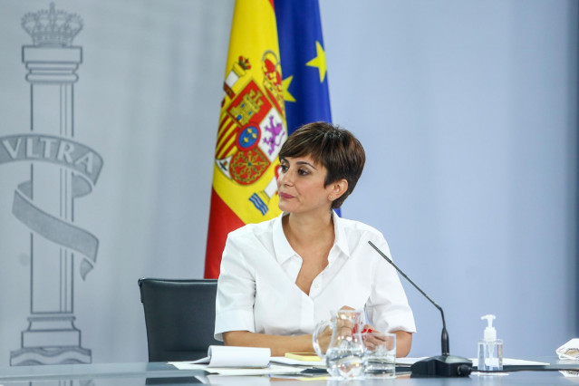 La ministra Portavoz, Isabel Rodríguez, comparece en una rueda de prensa tras una reunión del Consejo de Ministros en Moncloa, a 3 de agosto de 2021, en Madrid, (España).