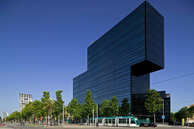 Archivo - Metropolis compra el edificio de oficinas Diagonal 123 de Barcelona a BFO por 55 millones
