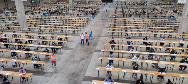 Archivo - Examen de oposiciones