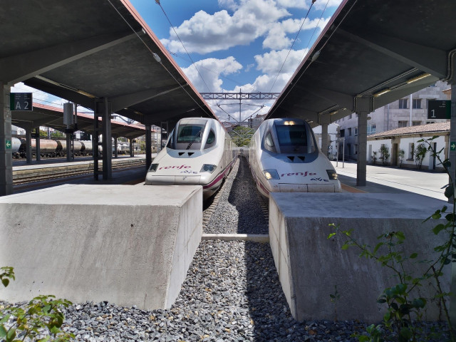 Adif hace pruebas del 'ERTMS' en el AVE a Galicia
