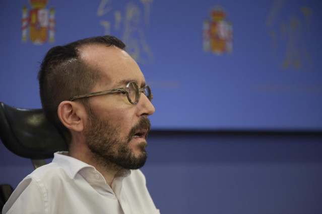 Archivo - El portavoz de Unidas Podemos en el Congreso de los Diputados, Pablo Echenique.