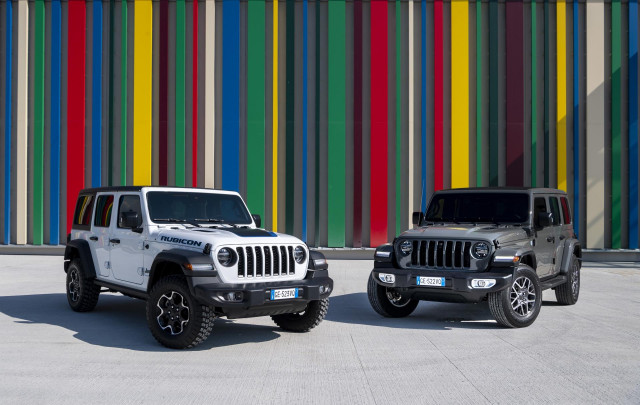 Archivo - Gama Jeep híbrido enchufable 4xe