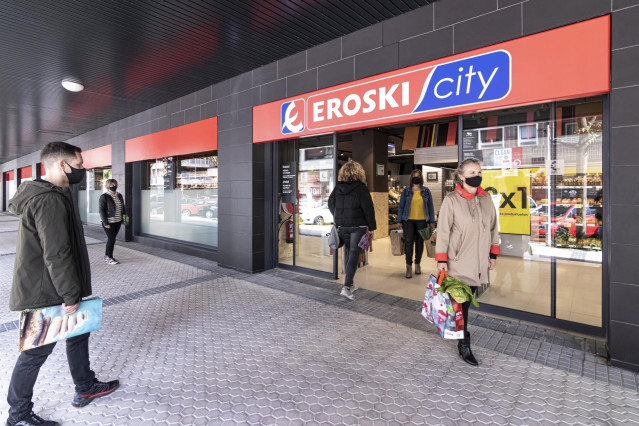 Archivo - Tienda de Eroski
