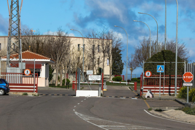 Archivo - Entrada de la Cárcel de Valdemoro/Centro Penitenciario Madrid III, en Valdemoro (Madrid) a 6 de marzo de 2020.