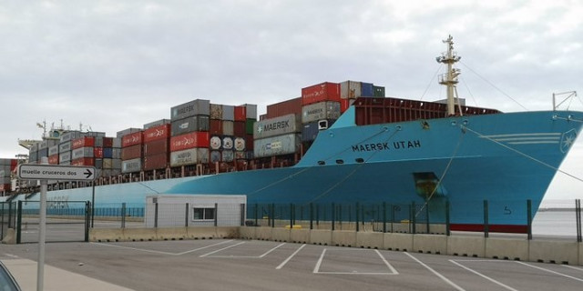 Archivo - El buque 'Maersk Utah' en el Puerto de València