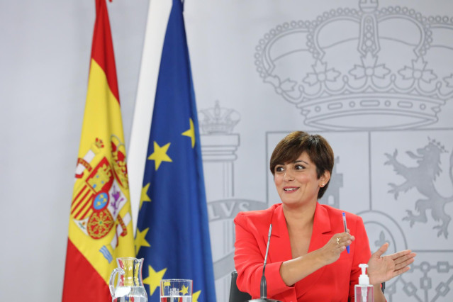 La ministra Portavoz, Isabel Rodríguez, interviene en una rueda de prensa posterior al Consejo de Ministros, a 24 de agosto de 2021