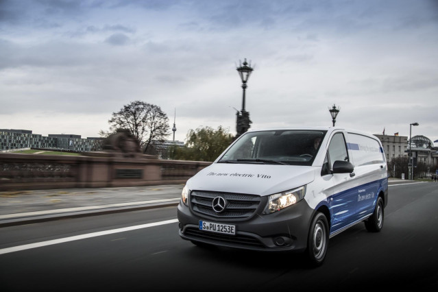 Archivo - La nueva furgoneta eléctrica de Mercades-Benz Vans