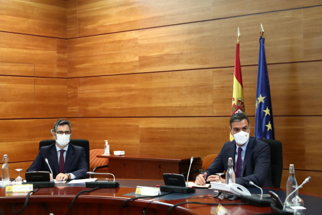 El presidente Pedro Sánchez y el ministro de Presidencia, Félix Bolaños