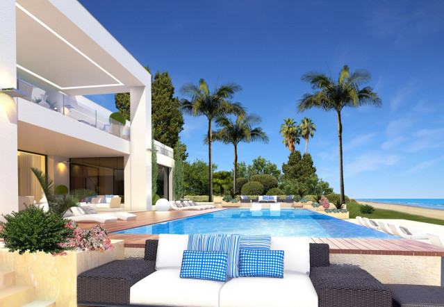 Archivo - Promoción vivienda inmobiliaria lujo en una finca en Marbella (Málaga)