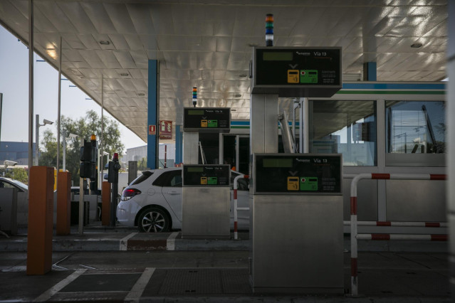 Archivo - Imágenes de una autopista en España