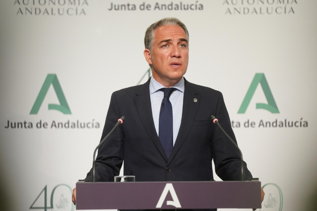 El consejero de Presidencia y portavoz del Gobierno, Elías Bendodo, este martes en la rueda de prensa del Consejo de Gobierno.