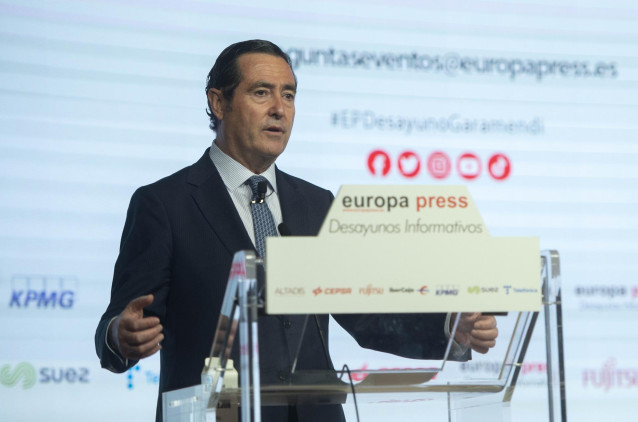 Archivo - El presidente de la CEOE, Antonio Garamendi, participa en los Desayunos Informativos de Europa Press en el Auditorio El Beatriz Madrid, a 13 de julio de 2021, en Madrid (España).