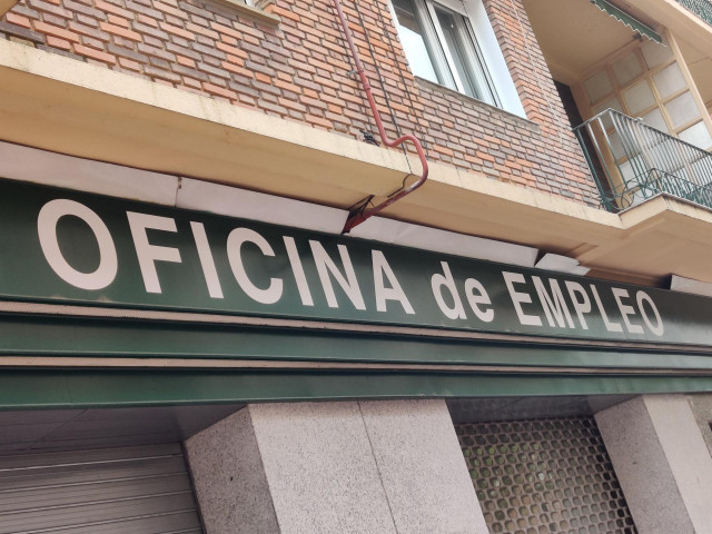 Archivo - Una oficina de empleo en La Rioja