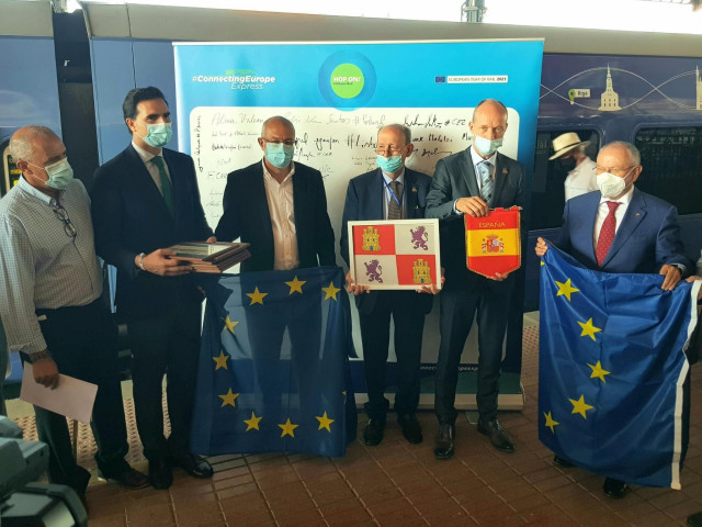 Acto de bienvenida del 'Connecting Europe Express' en Medina del Campo.