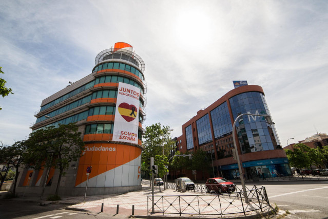 Archivo - Fachada de la sede de Ciudadanos en la calle Alcalá de Madrid.