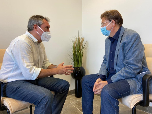El secretario general del PSOE-A, Juan Espadas, se reúne con el secretario general del PSPV y presidente de la Generalitat Valenciana, Ximo Puig.