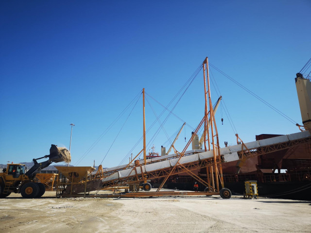 Archivo - Exportación de graneles desde el Puerto de Carboneras (Almería)