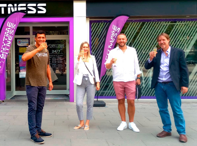 Apertura de gimnasio de Anytime Fitness