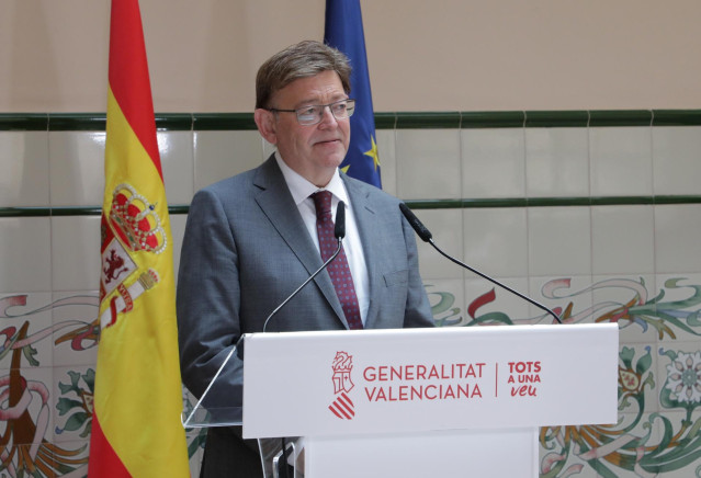 Archivo - El presidente de la Generalitat, Ximo Puig,