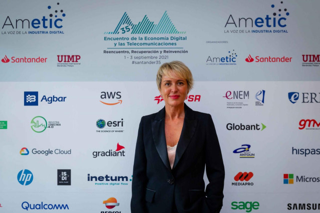 La secretaria de Estado de Digitalización e Inteligencia Artificial, Carme Artigas, en el 35 Encuentro de la Economía Digital y Telecomunicaciones organizado por Ametic en Santander.