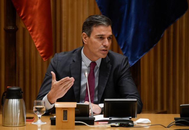 El secretario general del PSOE y presidente del Gobierno, Pedro Sánchez, interviene en la reunión interparlamentaria del Grupo Parlamentario Socialista en el Congreso de los Diputados, a 8 de septiembre de 2021, en Madrid (España).