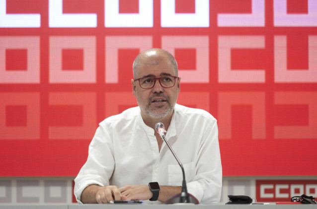 El secretario general de de CCOO, Unai Sordo, comparece en una rueda de prensa de un encuentro informativo de inicio de curso del sindicato, a 10 de septiembre de 2021, en Madrid (España).