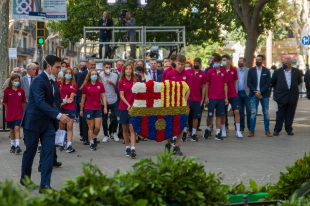 Ofrenda del FC Barcelona ante el momento de Rafael Casanova en Barcelona por la Diada.