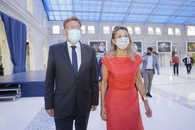 El president de la Generalitat valenciana, Ximo Puig; y la vicepresidenta segunda y ministra de Trabajo y Economía Social  Yolanda Díaz, tras su reunión en el Sede Casa Mediterráneo