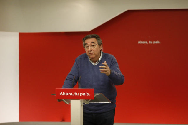 Archivo - El secretario ejecutivo de Empleo y Relaciones Laborales del PSOE, Toni Ferrer, en una imagen de archivo.