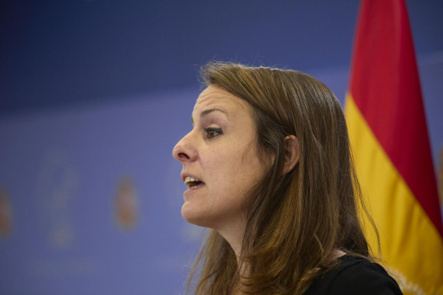 Archivo - La diputada de la CUP en el Congreso, Mireia Vehí, interviene en una rueda de prensa anterior a una Junta de Portavoces