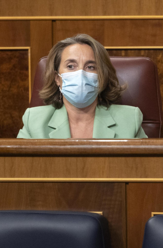 La portavoz parlamentaria del PP, Cuca Gamarra, durante una sesión plenaria en el Congreso de los Diputados, a 13 de septiembre de 2021, en Madrid (España).
